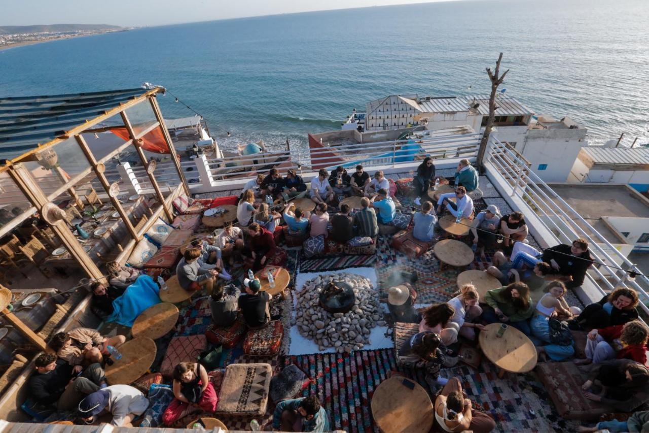 מלון Locals Taghazout Surfcamp מראה חיצוני תמונה