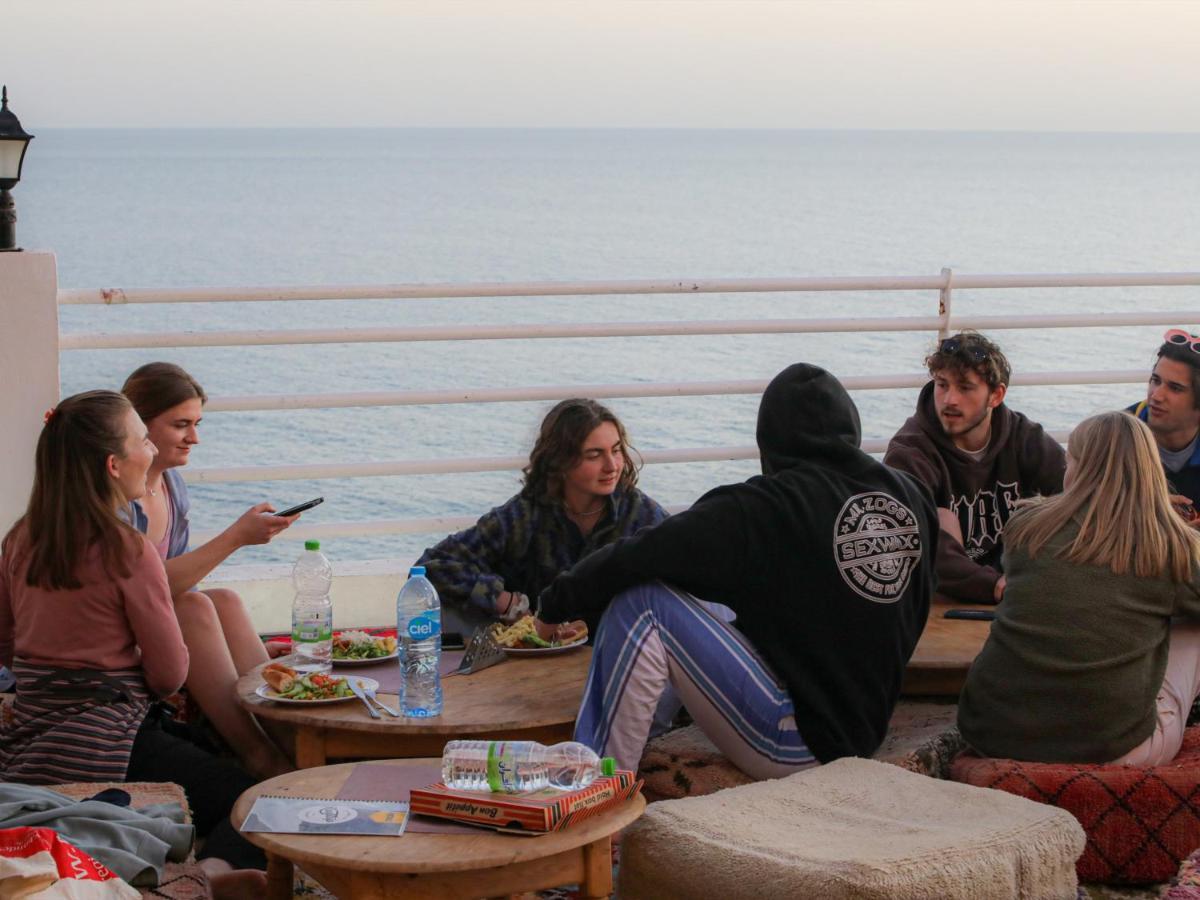 מלון Locals Taghazout Surfcamp מראה חיצוני תמונה